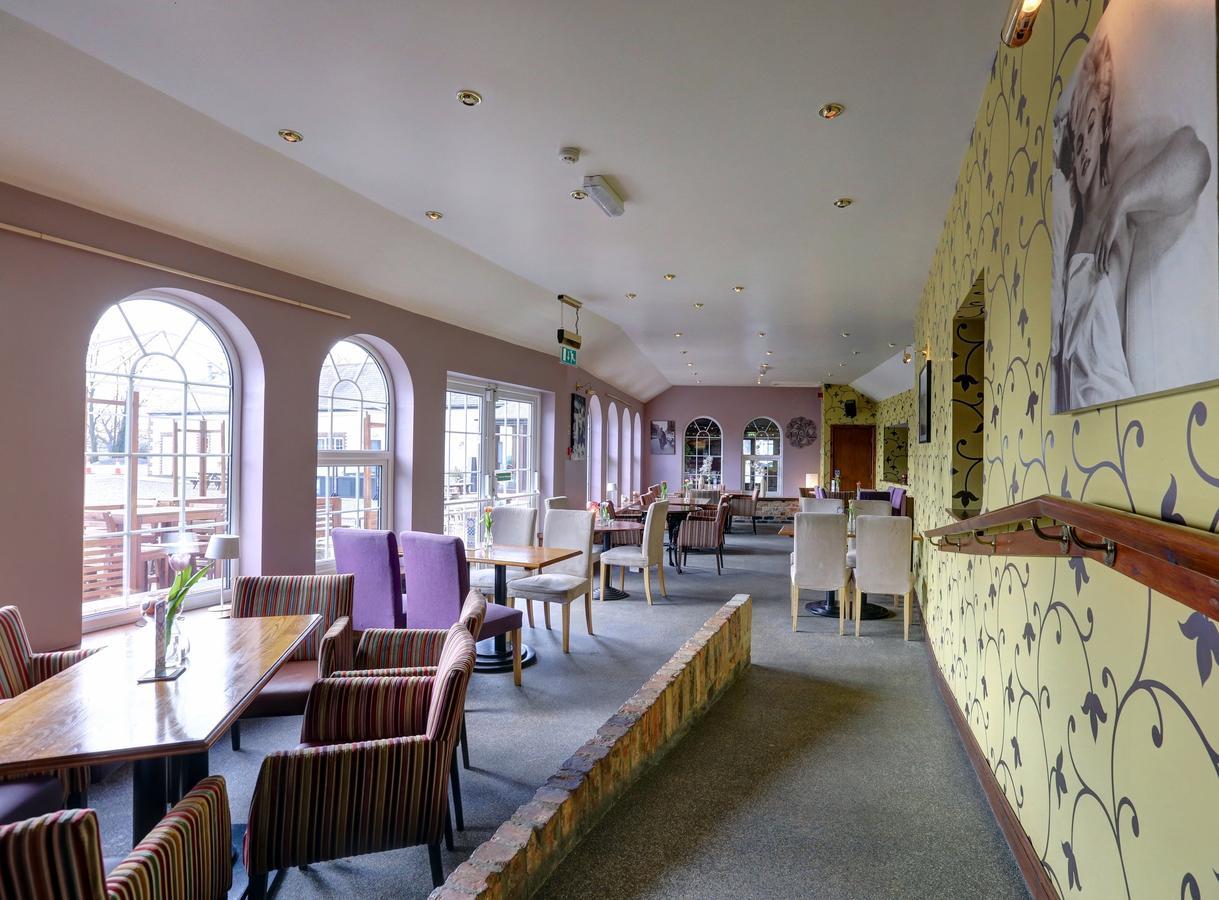 Manor Court Hotel Carnaby 외부 사진