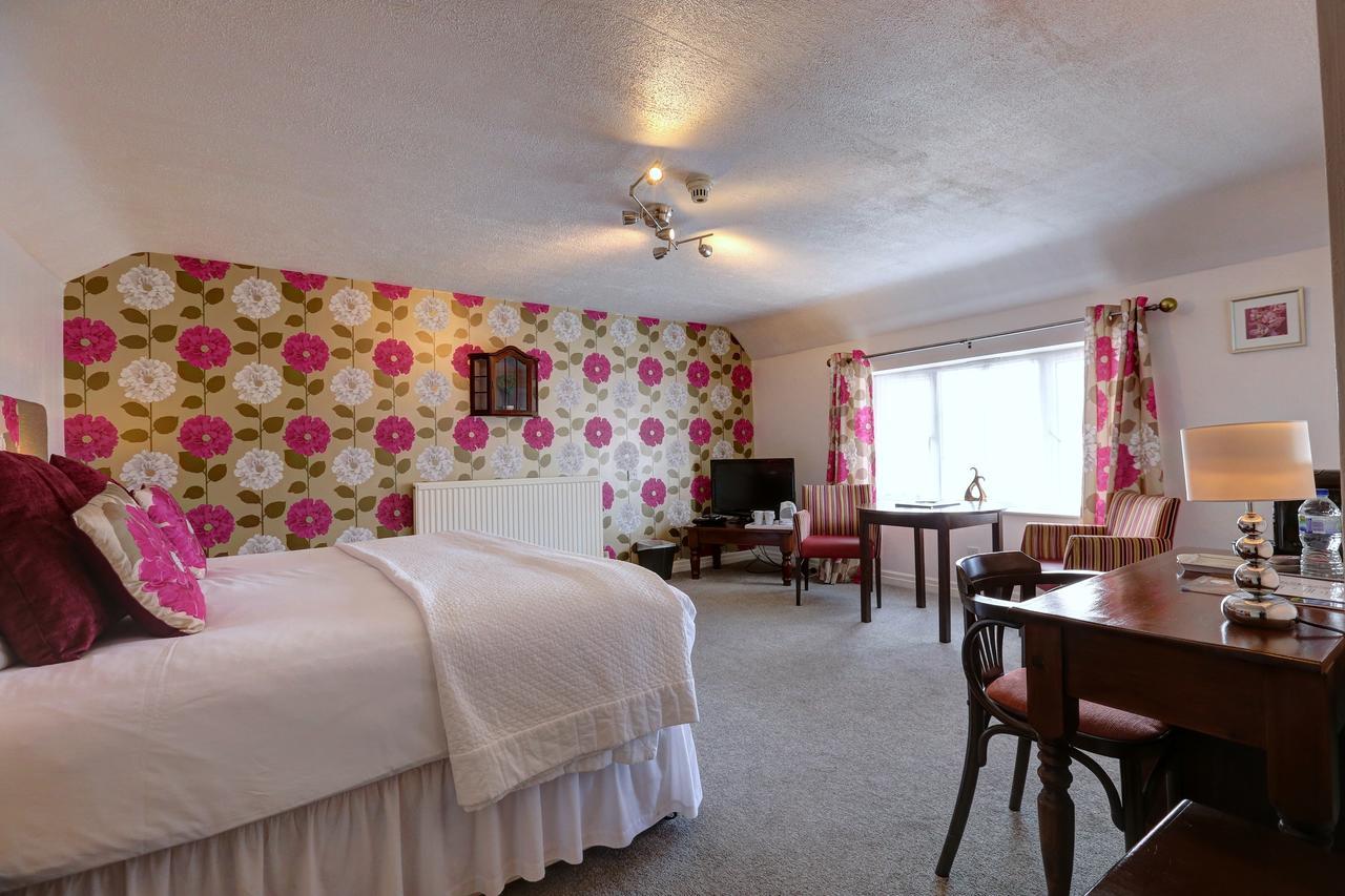 Manor Court Hotel Carnaby 외부 사진