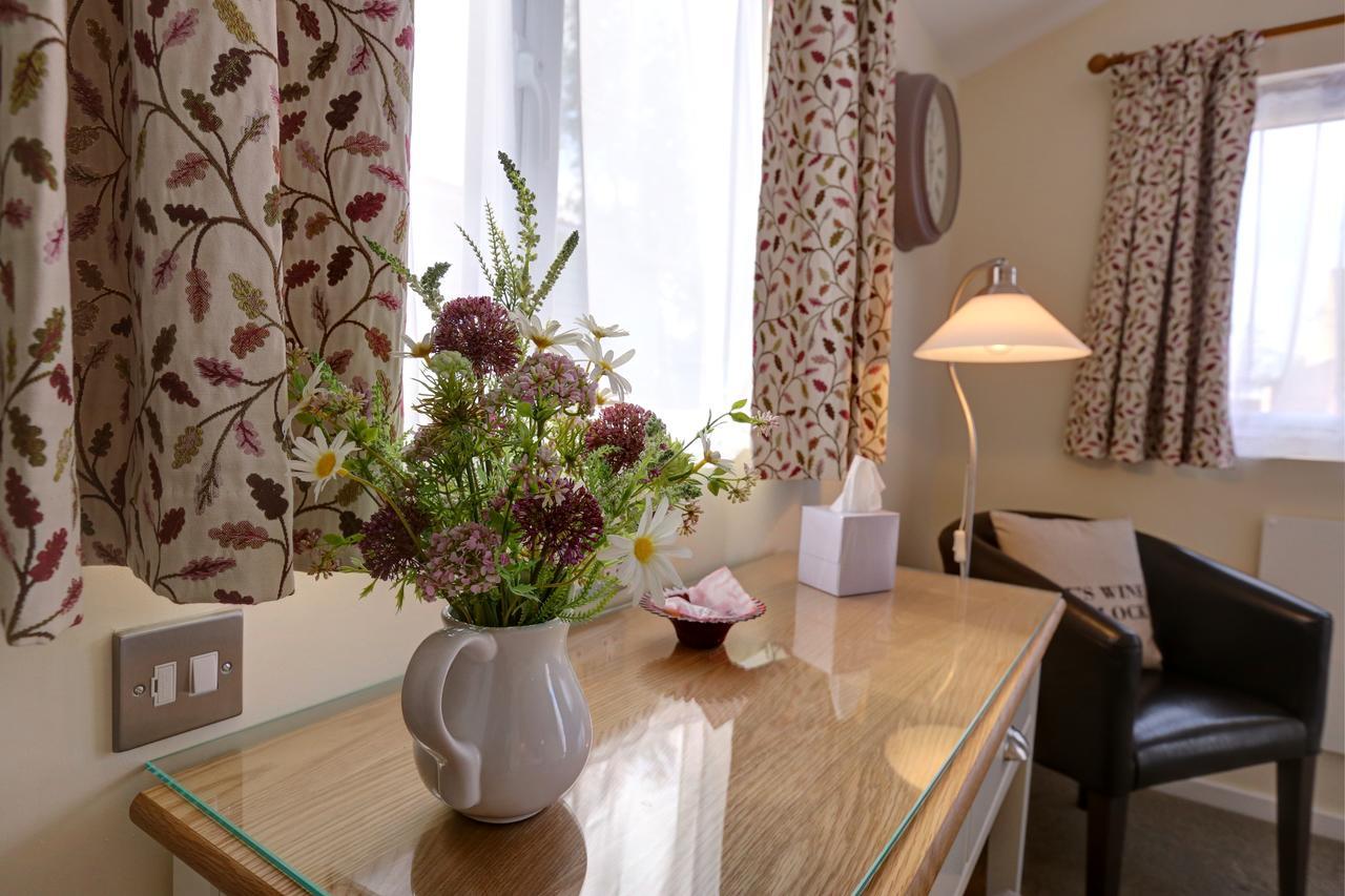 Manor Court Hotel Carnaby 외부 사진