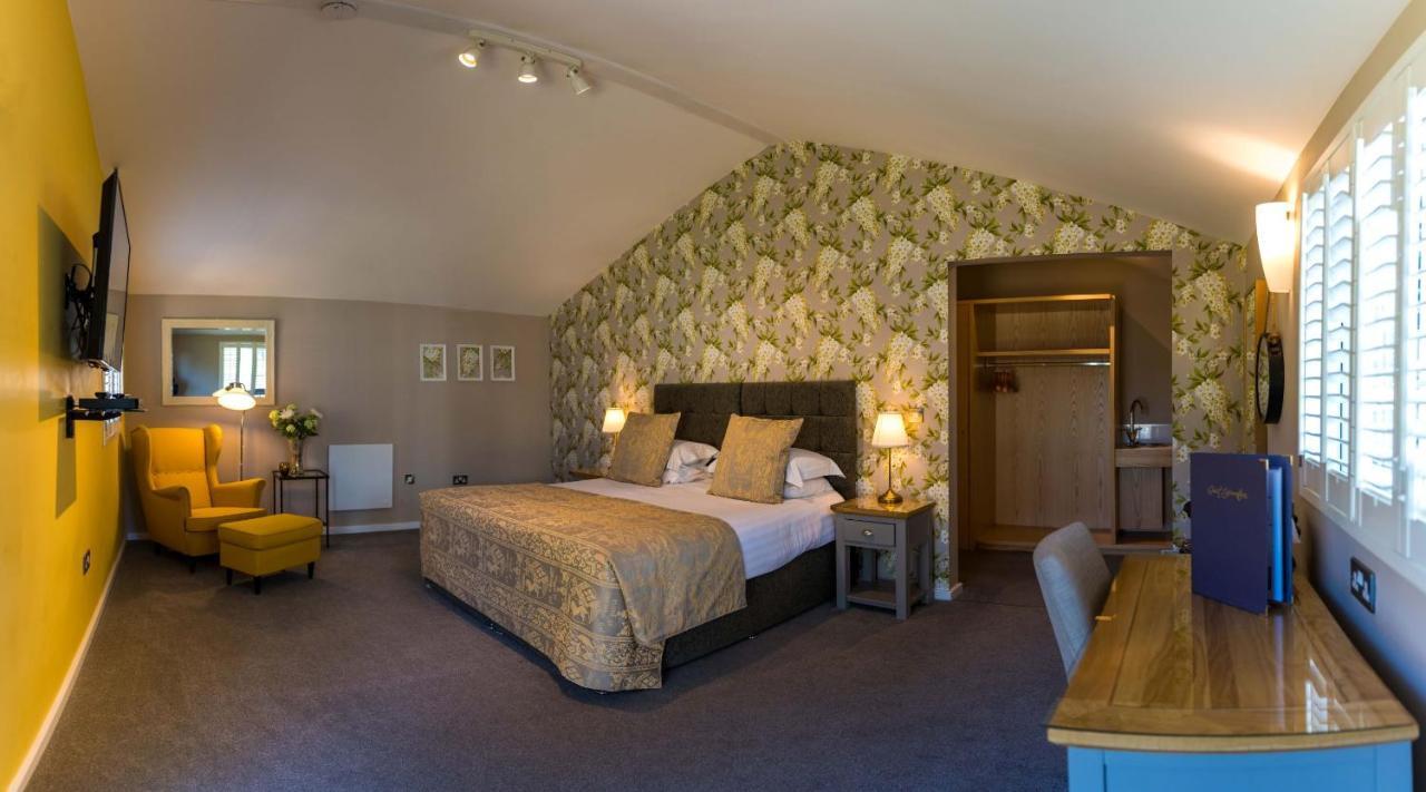 Manor Court Hotel Carnaby 외부 사진