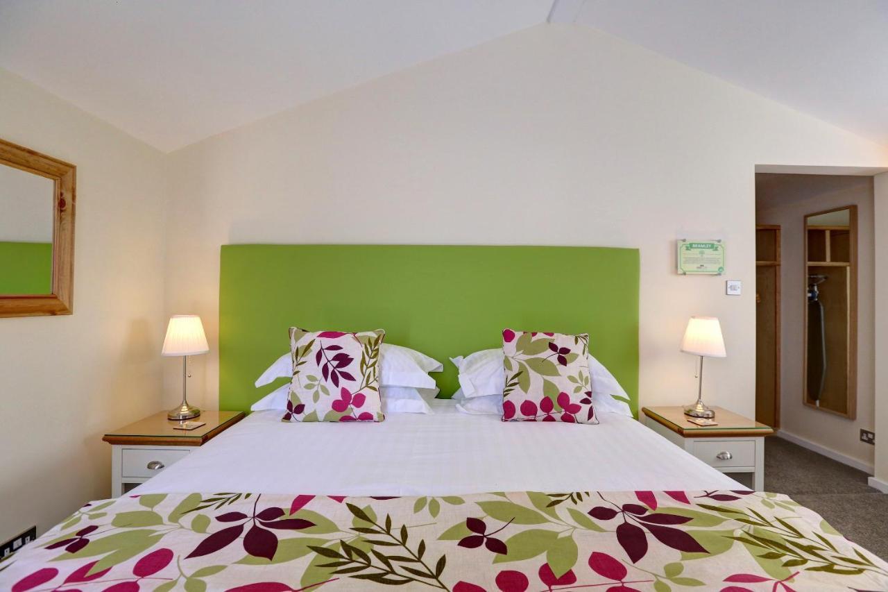Manor Court Hotel Carnaby 외부 사진